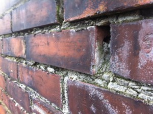 failing mortar joints that need tuck pointing