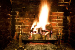 starting-a-cold-fireplace-image-seattle-wa-pristine-sweeps